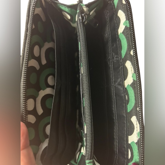 Vera Bradley Black and Green Quilted Wallet - Picture 4 of 5